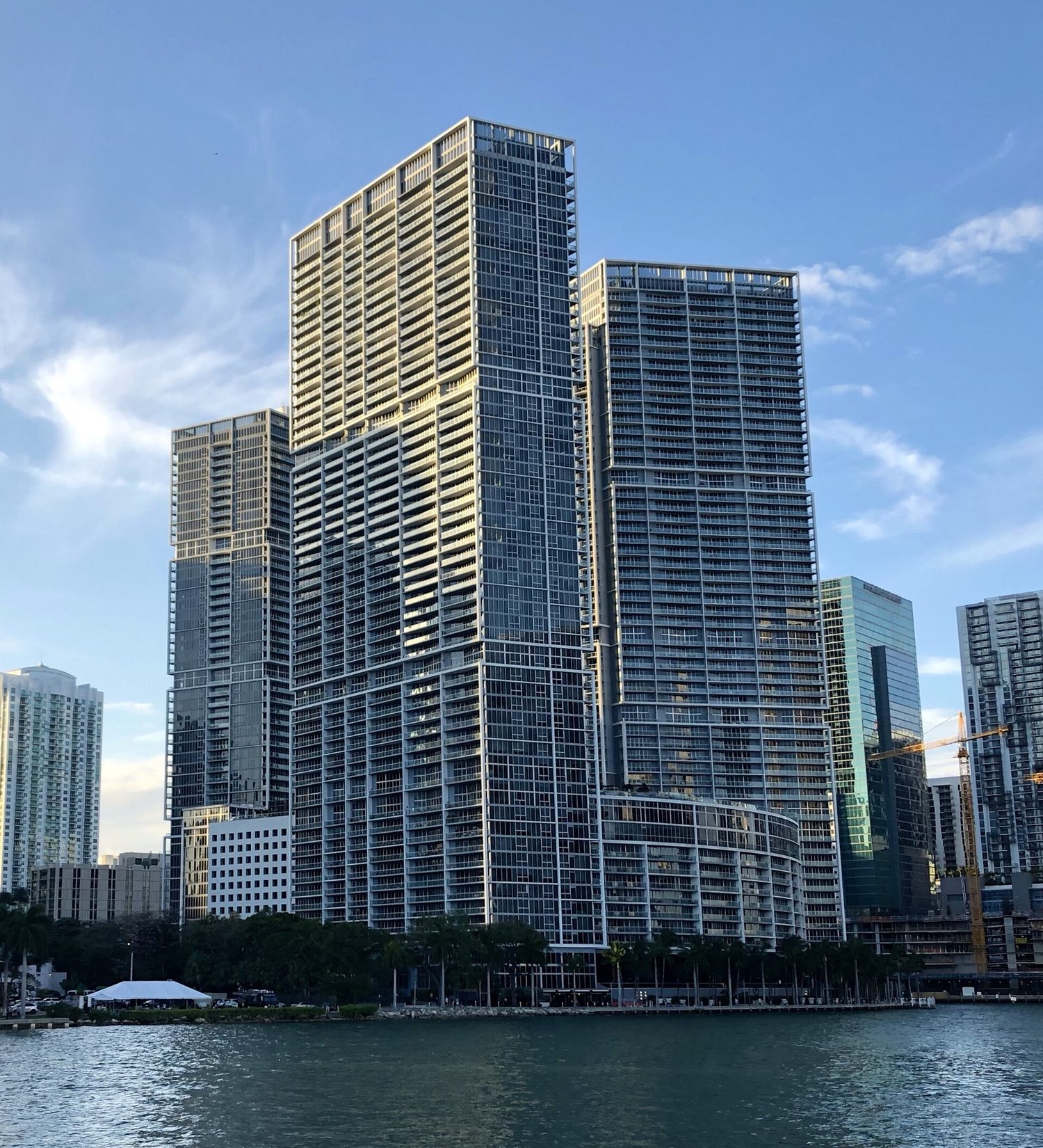 Torres do Icon Brickell em Brickell, Miami, fotografadas em 2020