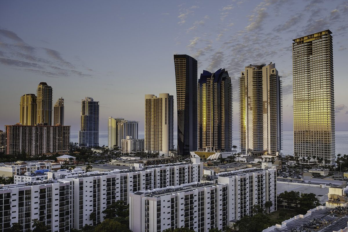 Horizonte frente al mar de Sunny Isles Beach en 2018 con Jade Ocean