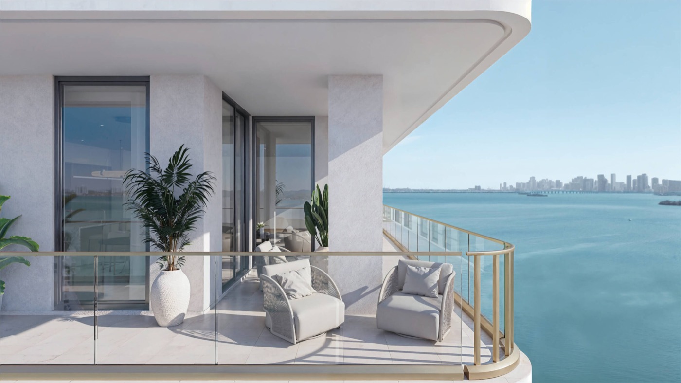 Imagem da varanda do Tula Residences com vista para a Baía de Biscayne em North Bay Village