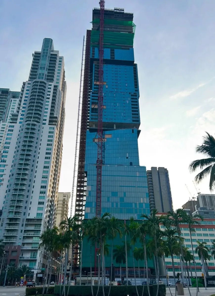 Waldorf Astoria Residences Miami from Biscayne Boulevard, glass cubes and construction hoist, downtown Miami