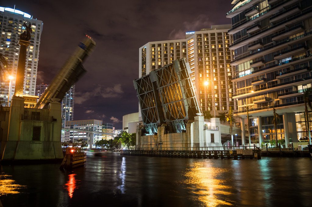 Brickell Avenue, en el distrito financiero de Miami
