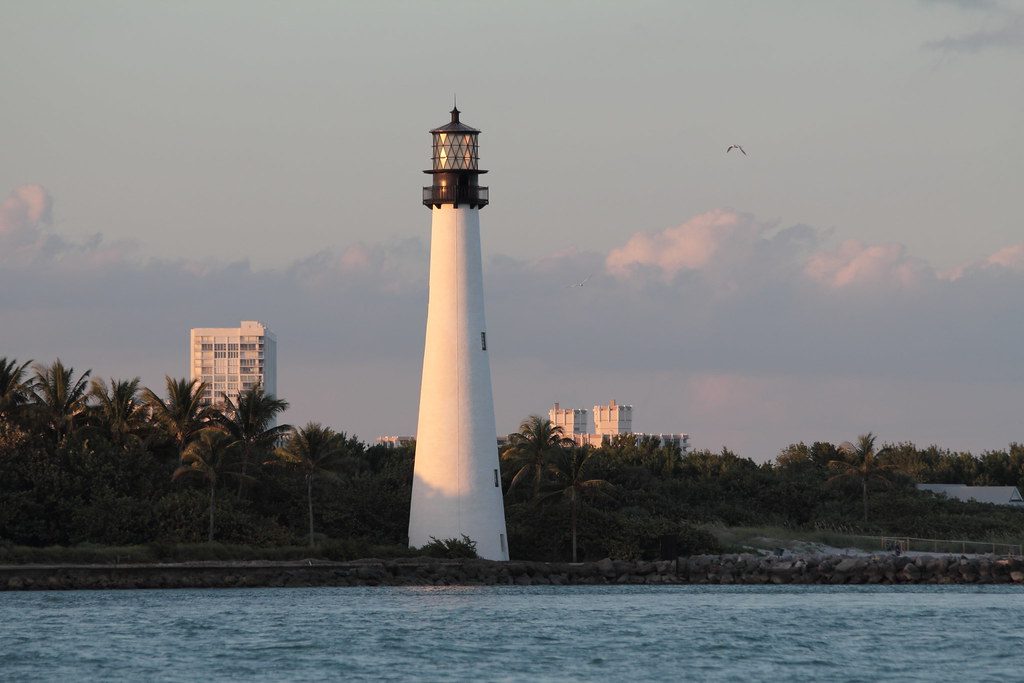 El faro de Cape Florida en Key Biscayne