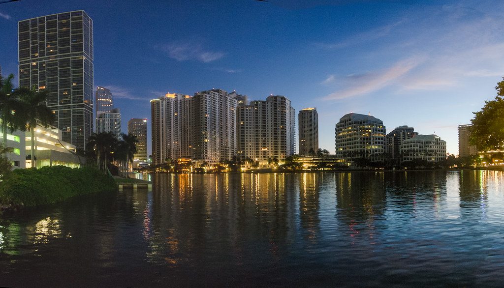 Brickell Key, o bairro-ilha em frente a Brickell