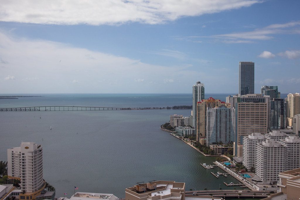 Brickell Key, o bairro-ilha em frente a Brickell