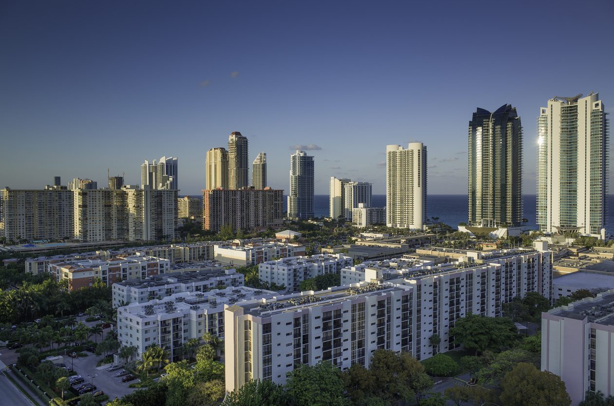 Torres frente al mar en Sunny Isles Beach